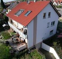 Hochparterre-Wohnung in Eibelstadt sonnig- großzügig eig.Garten