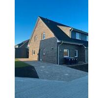 Doppelhaushälfte zu vermieten - 1.160,00&nbsp;EUR Kaltmiete, ca.&nbsp; 102,00&nbsp;m&sup2; in Südbrookmerland (PLZ: 26624)