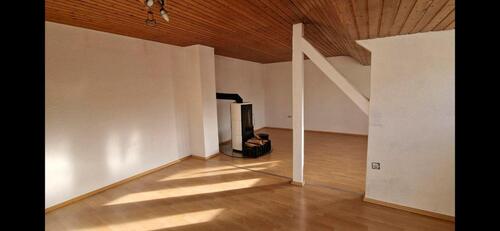 Foto - Helle Wohnung in Karlsruhe Durlach - 2,5 Zimmer, Keller u. Garage