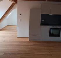 3-Zimmer-Wohnung mit Balkon (ca.92 m²) in Oettingen zu vermieten - Oettingen in Bayern