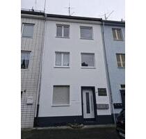 Köln-Mülheim 2 Zimmerwohnung mit kl Balkon (Erstbezug)