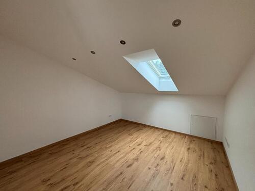Foto - 2 Zimmer Dachgeschoßwohnung zur Miete in Altomünster