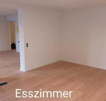 3 Zimmer Einliegerwohnung in Vogt, EBK, Terrasse, Stellplatz