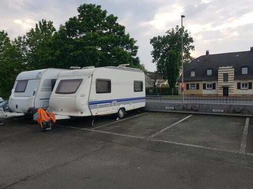 Foto - Wohnwagen o. Anhänger o. PKW Stellplatz