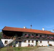 Denkmalgeschütztes Bauernhaus mit ländlichem Charme zu vermieten - Kirchweidach