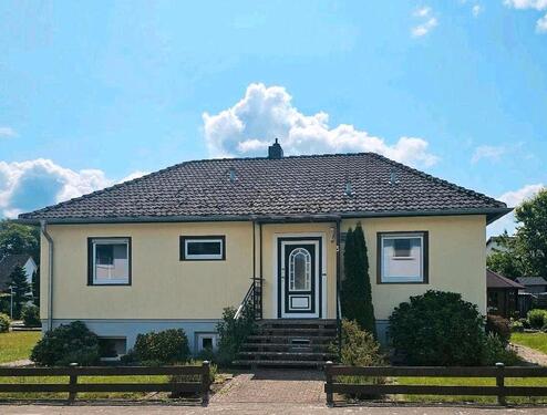 Foto - frisch renoviertes Bungalow - 1.300,00&nbsp;EUR Kaltmiete, ca.&nbsp; 110,00&nbsp;m&sup2;