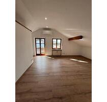 Neu renovierte Wohnung - 600,00&nbsp;EUR Kaltmiete, ca.&nbsp; 60,00&nbsp;m&sup2; in Schöllnach (PLZ: 94508)