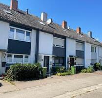 Modernisiertes Reihenmittelhaus mit 6 Zimmern in Regensburg