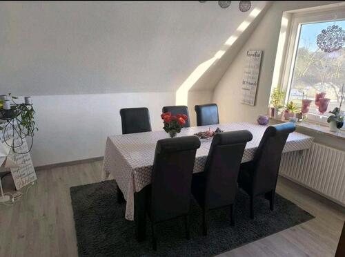 Foto - 3,5 Zimmerwohnung - 1.200,00&nbsp;EUR Kaltmiete, ca.&nbsp; 83,00&nbsp;m&sup2;