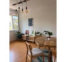 Charmante 2-Zimmer Wohnung mit Einbauküche und Sauna-Mitnutzung - Stuttgart Stuttgart-Ost