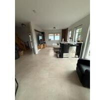 Modernes Einfamilienhaus mit Carport, Garten und Wallbox - Wildeshausen