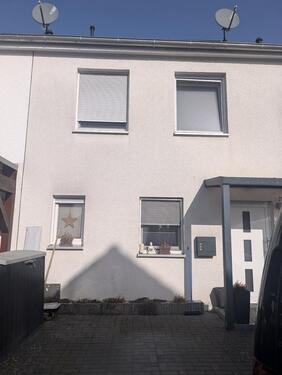 Foto - Reihenmittelhaus in BS Waggum, Terrasse, Garten, 2 PKW Plätze..