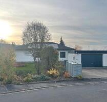 7 Zi. Bungalow Haus mit Einliegerwohnung und PV-Anlage - Waigolshausen