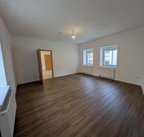 Modernisierte 3-Zimmer-Wohnung mit Balkon in Zweifamilienhaus , 1 - Eichstätt