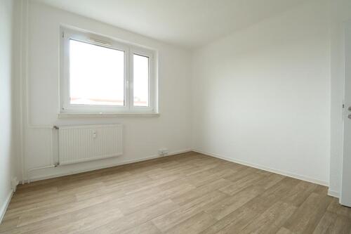 Foto - 3-Raumwohnung mit Dusche, Balkon und Aufzug