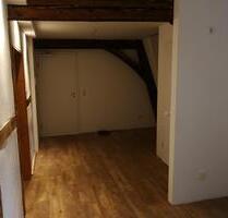 Modernisierte 4 Zimmer Wohnung mit Balkon in Eschweger Innenstadt