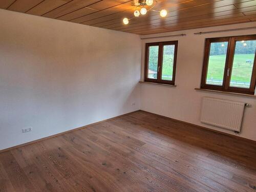 Foto - 5 Zimmer Dachgeschoßwohnung zur Miete in Elzach