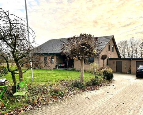 Foto - Haus auf dem Land zur Miete - 2.360,00&nbsp;EUR Kaltmiete, ca.&nbsp; 212,00&nbsp;m&sup2;