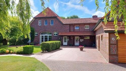 Foto - Kapitalanlage: Bauernhausanwesen mit sieben Wohneinheiten