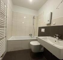 *Modernisierte Balkonwohnung mit Wannenbad*gedämmtes Haus* - Essen Stadtbezirk IV