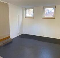 Lager- oder Ausstellungsraum in Nürnberg-Fischbach zentral