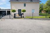 Foto - Einfamilienhaus mit Doppelgarage