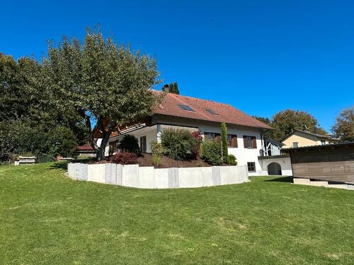 Foto - Mehrgenerationenhaus in ländlicher Gegend