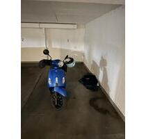 Tiefgaragenstellplatz im Wiener Weg 1, 50858 Köln zu vermieten