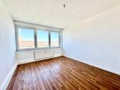 Foto - Frisch renovierte 2,5 Zim. Wohnung im Zentrum mit Aufzug!!