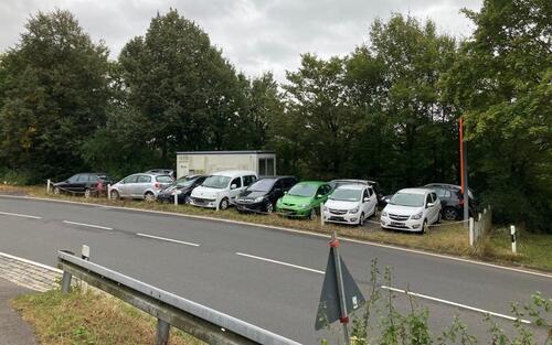 Foto - AUTOHANDEL PLATZ (inkl. BÜROCONTAINER)