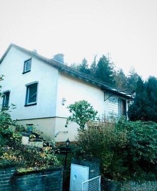 Foto - Ein bis zwei Familienhaus zur verkaufen