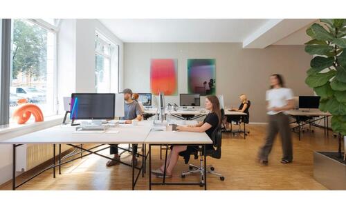 Foto - Arbeitsplätze in modernem Ladenbüro zu vermieten