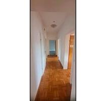 3-Zimmer-Wohnung mit großem Balkon und Kellerraum zu vermieten - Buseck