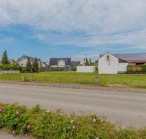 Baugrundstück - 330.000,00 EUR Kaltmiete, ca.  0,00 m² in Ernsgaden (PLZ: 85119)