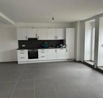 EG Wohnung mit Küche & 2 Stellplätzen in 54441 Ayl zu vermieten. - Saarburg