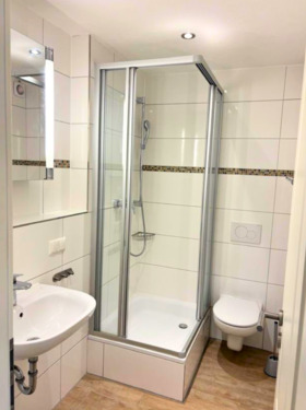 Foto - Neu renoviertes helles 1-Zimmer-Appartment in Saarbrücken