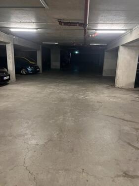 Foto - Tiefgarage vermieten - 70,00 EUR Miete,