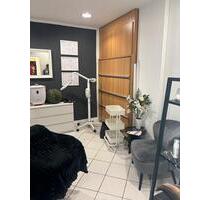 Kosmetikraum - 350,00&nbsp;EUR Kaltmiete, ca.&nbsp; 12,00&nbsp;m&sup2; in Tastrup (PLZ: 24943)
