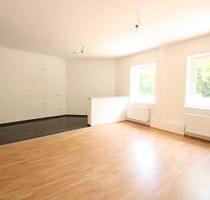 AB SOFORT – 2,5 ZIMMER - ERDGESCHOSSWOHNUNG - RENOVIERT - Herne Wanne-Bickern