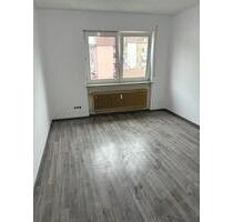 2,5 zkb Burbacher Markt - 700,00 EUR Kaltmiete, in Saarbrücken (PLZ: 66115) West