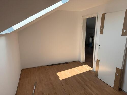 Foto - 2 Zimmer Dachgeschoßwohnung zur Miete in Leimen