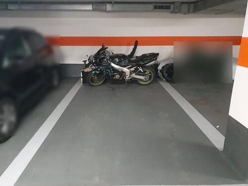 Foto - Garagenstellplatz Motorrad Überwintern Roller Stellplatz Garage