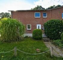 Weddelbrook Große renovierte 3 Zimmer Maisonette Wohnung mit Terrasse ab sofort - Bad Bramstedt