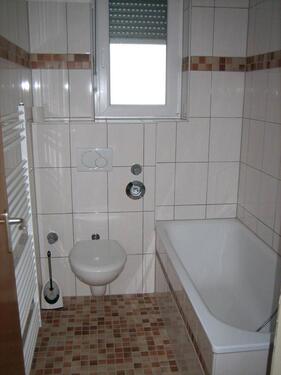 Foto - Helle und geräumige 2 12 Zimmer Wohnung in Du Röttgersbach.