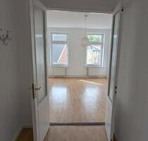 Renovierte & geräumige 4-Zimmer-Wohnung am Heider Marktplatz