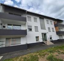 Selbitz - sonnige, ruhige Dachwohnung mit neuer EBK zu vermieten