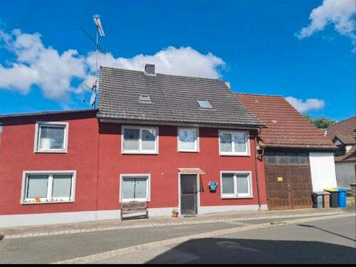 Foto - Familienfreundliches Haus mit großer Wohnfläche (235qm)