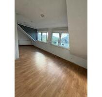2-Zimmer Dachgeschosswohnung in Mönchengladbach Stadtmitte