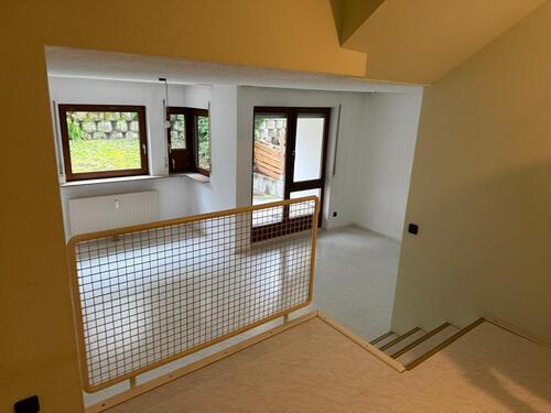 Foto - Ditzingen-Zentrum: 2,5 Zimmer mit neuer EBK, TG-Stellplatz und Te