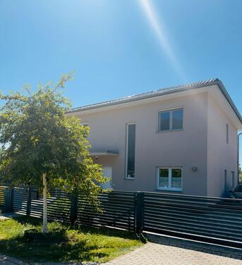 Foto - Moderne Stadtvilla mit Pool in Schulzendorf
